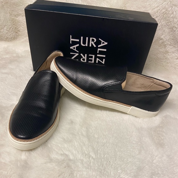 Naturalizer Shoes - New Naturalizer Zola3 blk leather slip-on shoes
